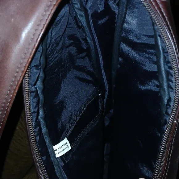 Brown Leather Sling-Style Shoulder Bag ■ Adjustable Padded Strap - Picture 7 of 12